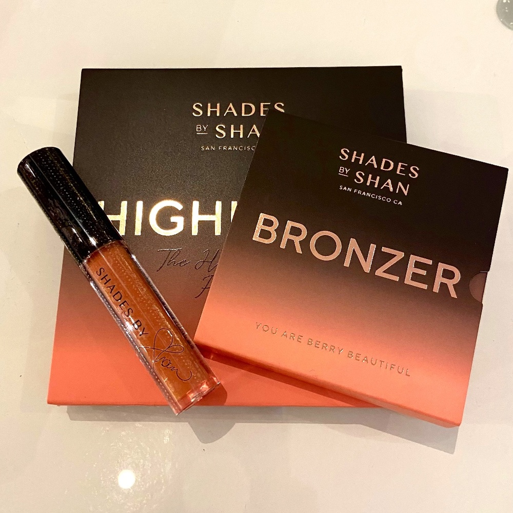 Bronzer, Highlight Palette, Lip Gloss